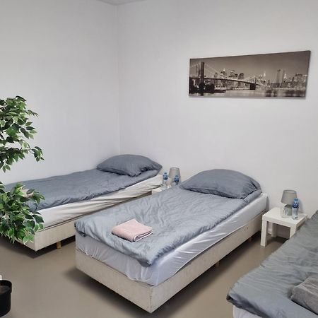 פוזנן Hostel Primax מראה חיצוני תמונה