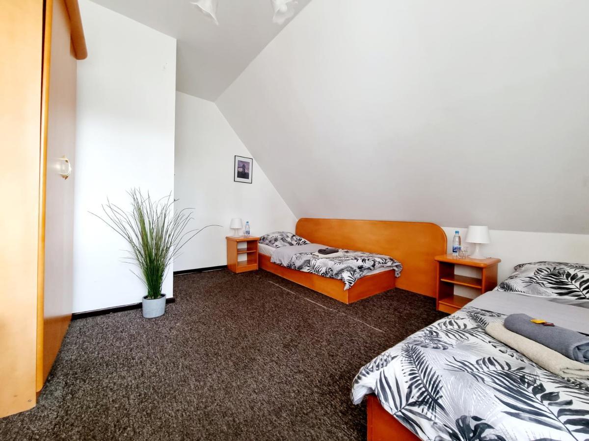 פוזנן Hostel Primax מראה חיצוני תמונה