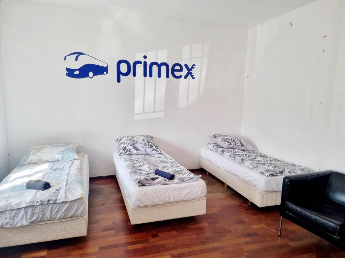 פוזנן Hostel Primax מראה חיצוני תמונה