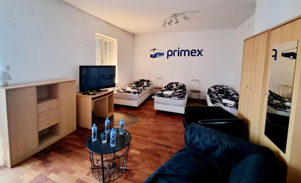 פוזנן Hostel Primax מראה חיצוני תמונה